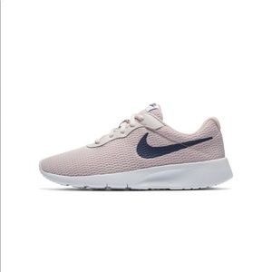 Pink Nike Tanjun 4y or women’s 5.5